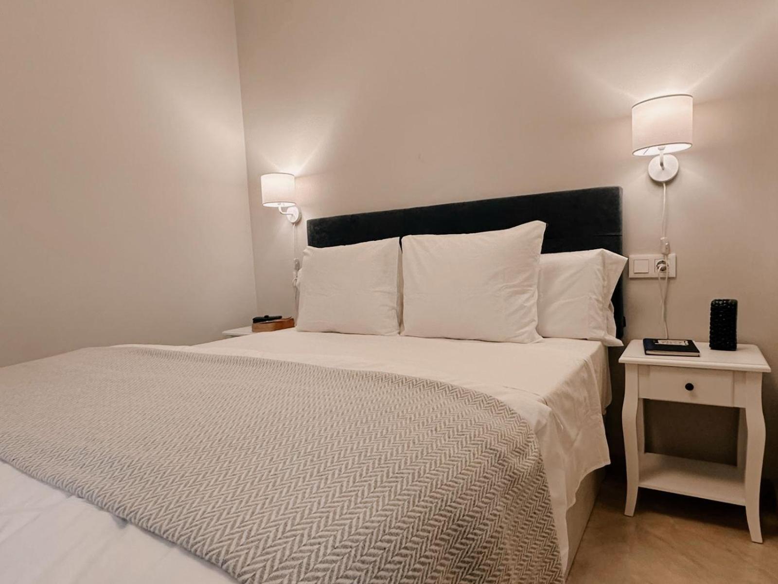 Apartamento-Pension El Trianero Junto Al Rio Sevilla Eksteriør bilde